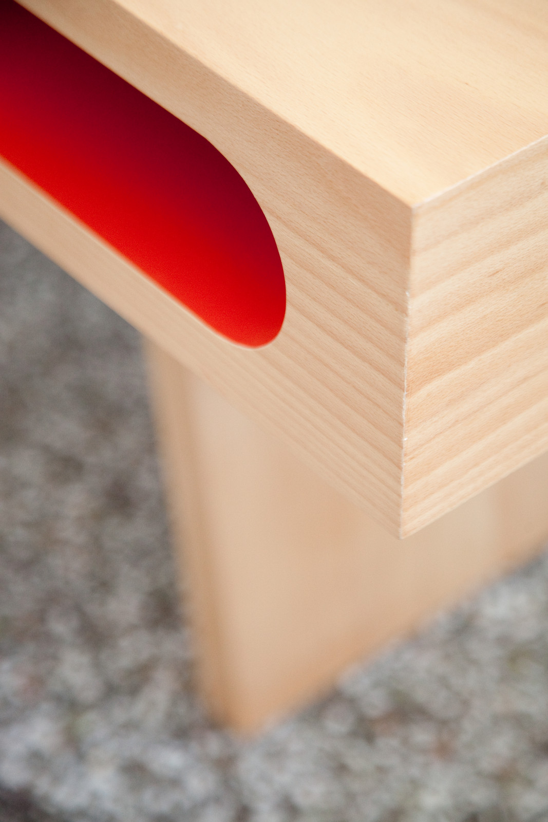 Red Slot Table